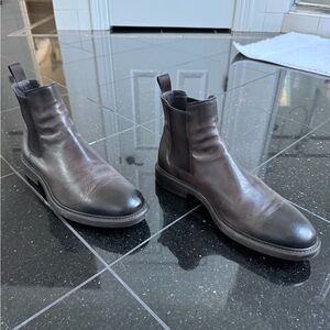 To Boot New York Largo Size 9 in Dark Brown Calf